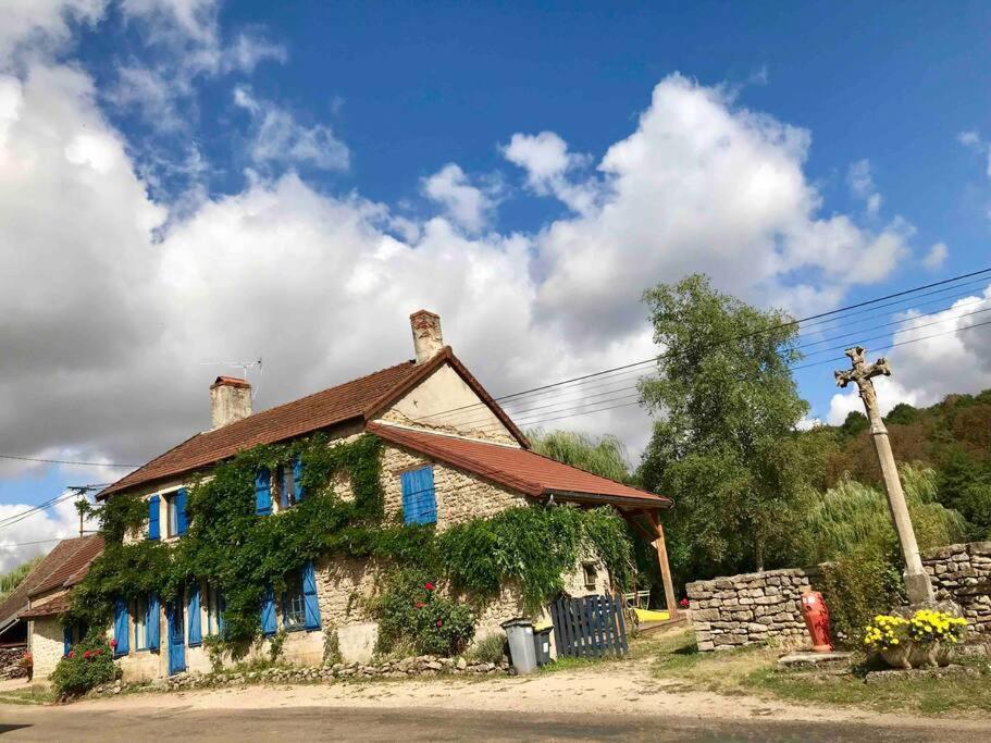 Flee  Belle Maison En Bourgogne - Auxois - Morvan מראה חיצוני תמונה