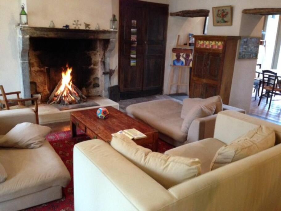 Flee  Belle Maison En Bourgogne - Auxois - Morvan מראה חיצוני תמונה