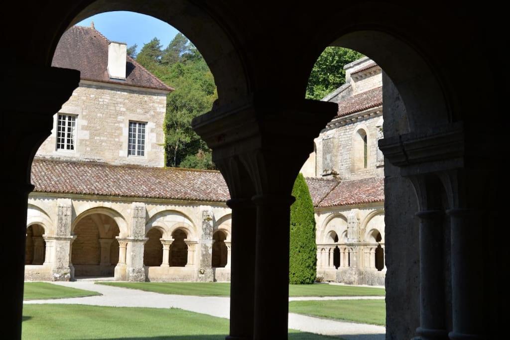 Flee  Belle Maison En Bourgogne - Auxois - Morvan מראה חיצוני תמונה